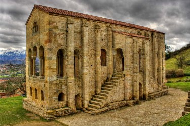 Santa María del Naranco