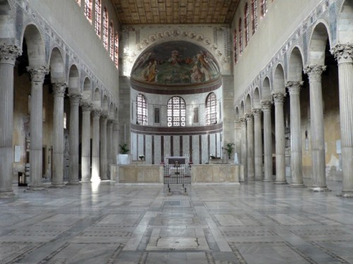 Santa_Sabina_inside